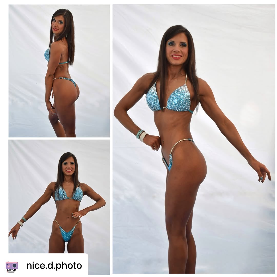 Atleta donna del team Laurano — Bikini Fitness, posa di gara